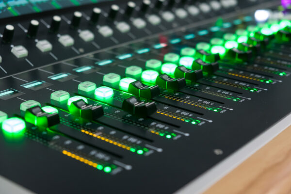 Cadac CM-J50 - Faders close